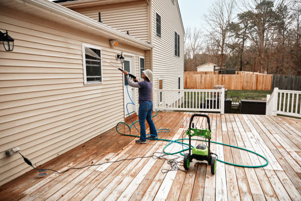 Best Sidewalk Pressure Washing  in Ashwaubenon, WI